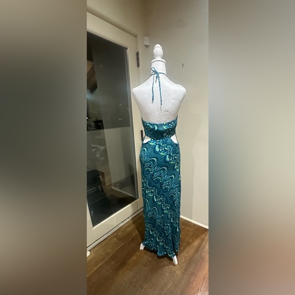 Aquamarine O’Neil maxi dress - Picture 3 of 3